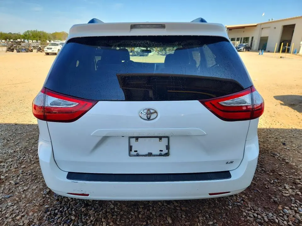 2017 TOYOTA SIENNA LE 8-PASSENGER  