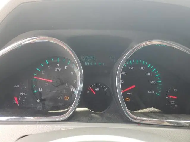2011 CHEVROLET TRAVERSE LT  