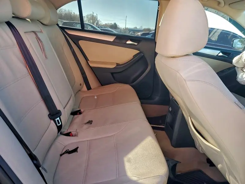 2012 VOLKSWAGEN JETTA TDI  