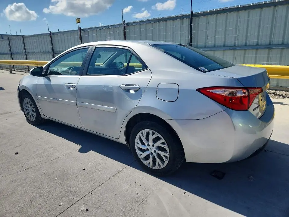 2017 TOYOTA COROLLA   