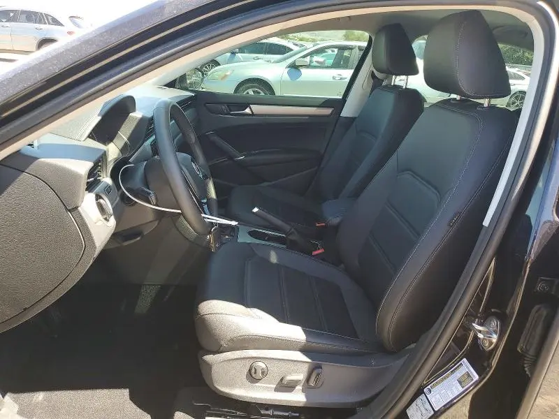 2021 VOLKSWAGEN PASSAT SE  