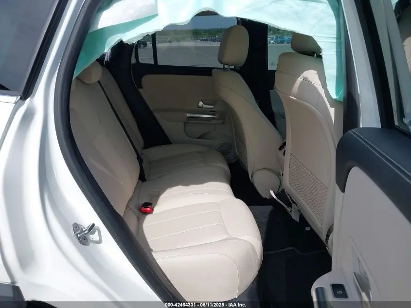 2021 MERCEDES-BENZ GLA 250 4MATIC