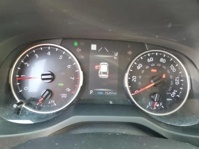 2019 TOYOTA RAV4 XLE  