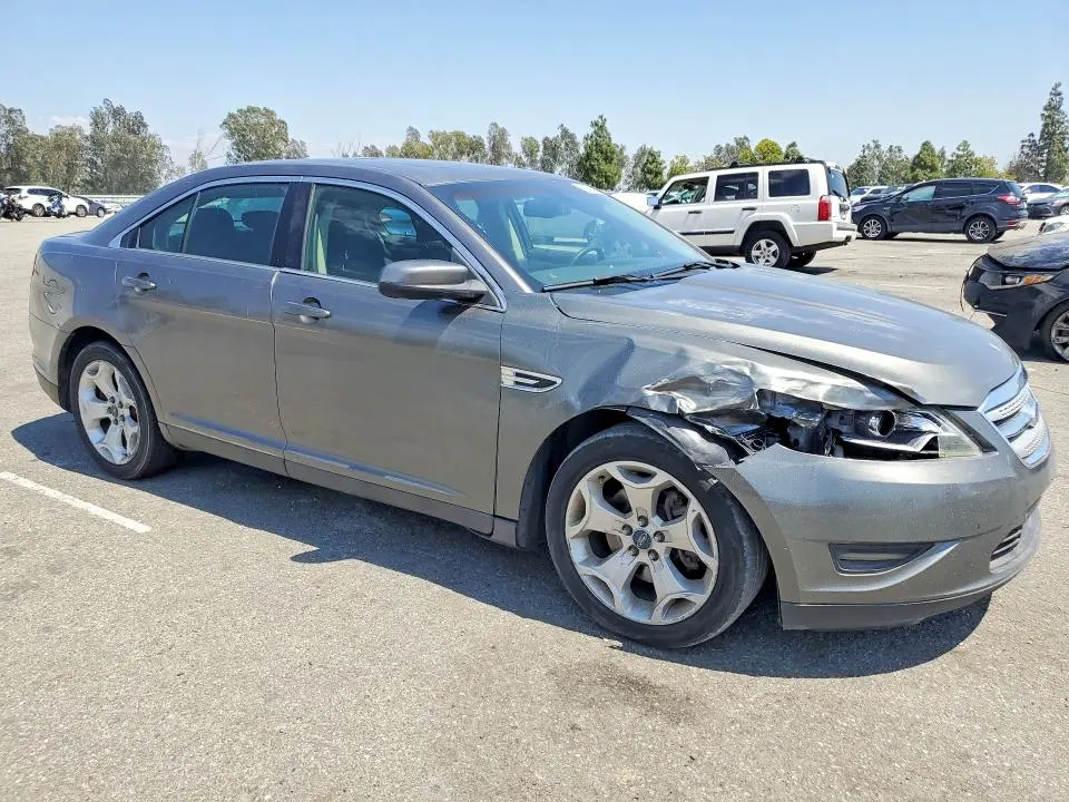 2011 FORD TAURUS SEL  