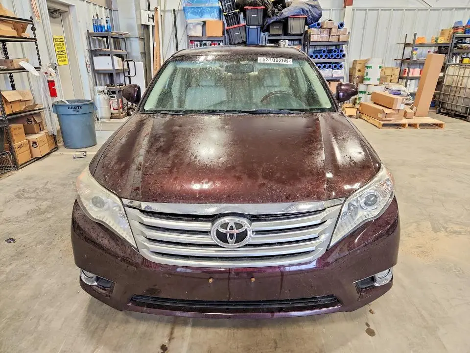2011 TOYOTA AVALON LIMITED  