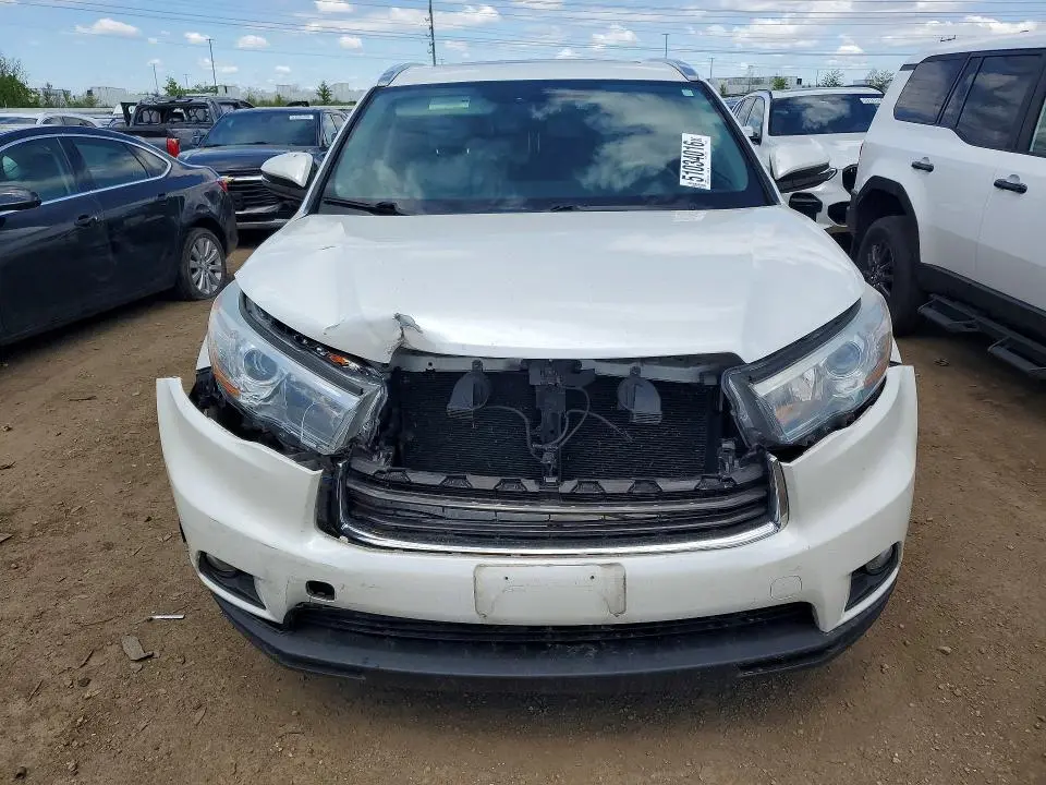 2016 TOYOTA HIGHLANDER XLE  