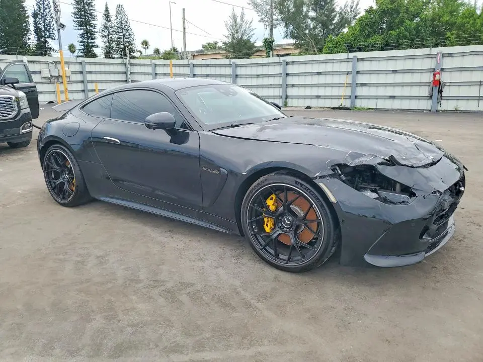 2025 MERCEDES-BENZ AMG GT 63  