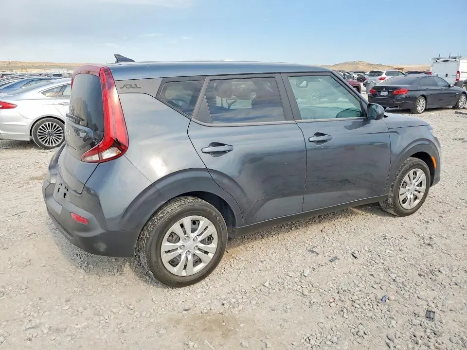 2022 KIA SOUL LX  