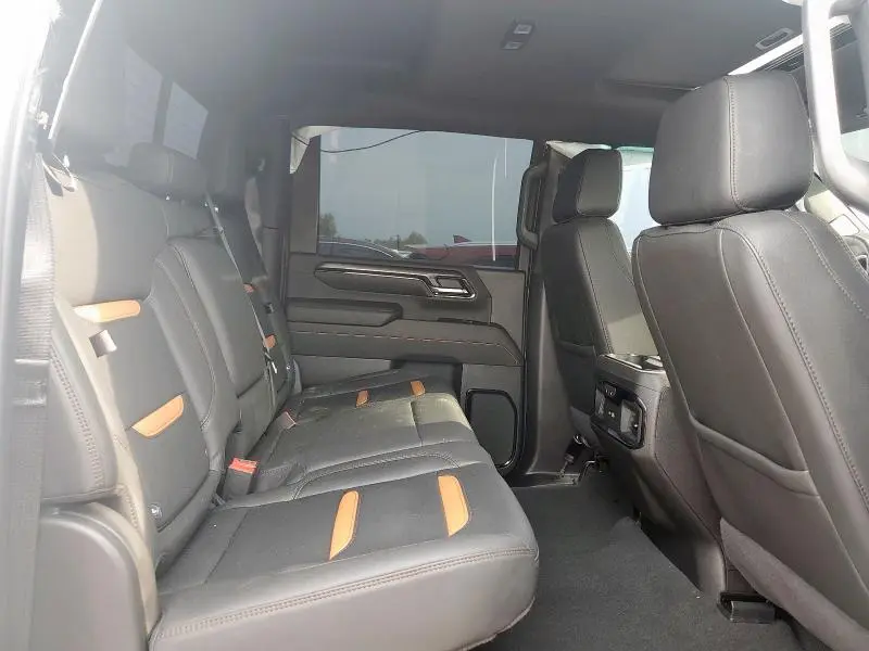 2024 GMC SIERRA K2500 AT4  
