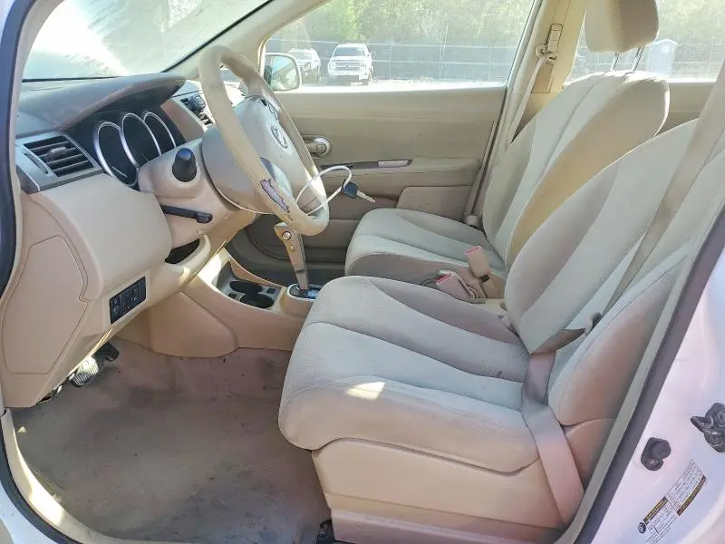 2010 NISSAN VERSA 1.8 S  