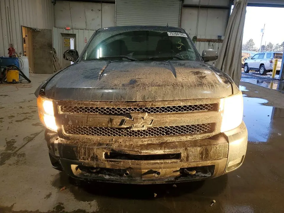 2011 CHEVROLET SILVERADO K1500 LT  