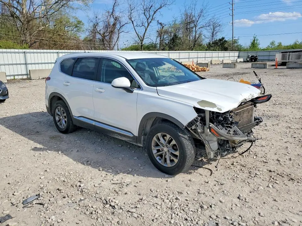2019 HYUNDAI SANTA FE SE  