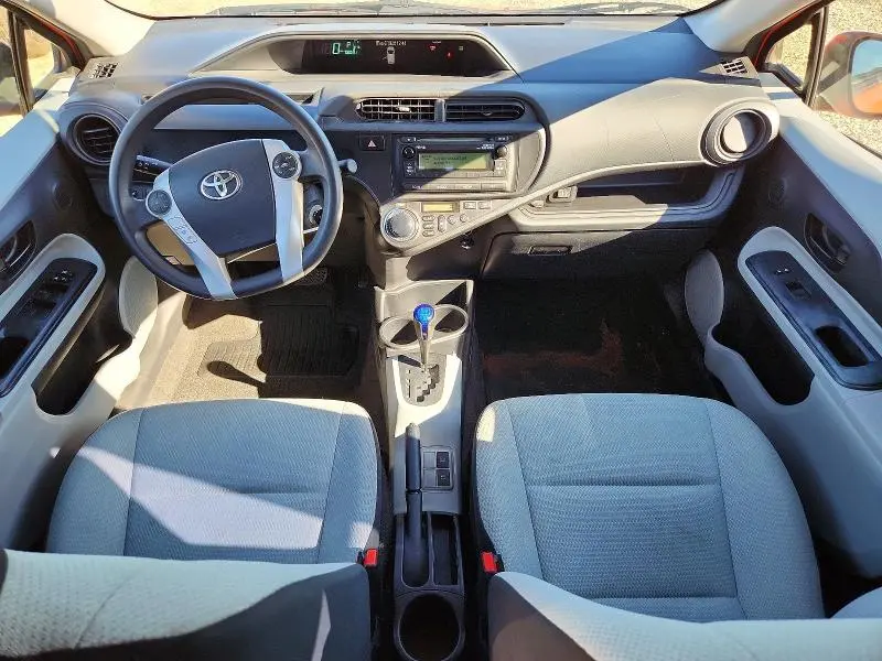 2013 TOYOTA PRIUS C   