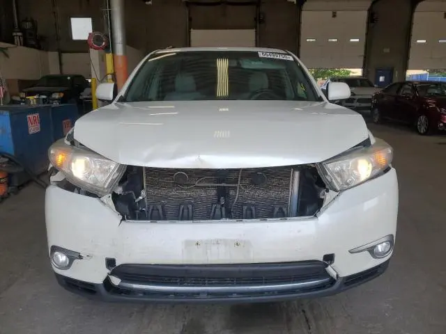 2013 TOYOTA HIGHLANDER LIMITED  