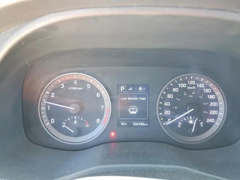 2018 HYUNDAI TUCSON SE  