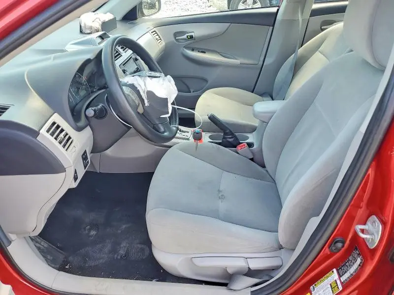 2013 TOYOTA COROLLA LE  