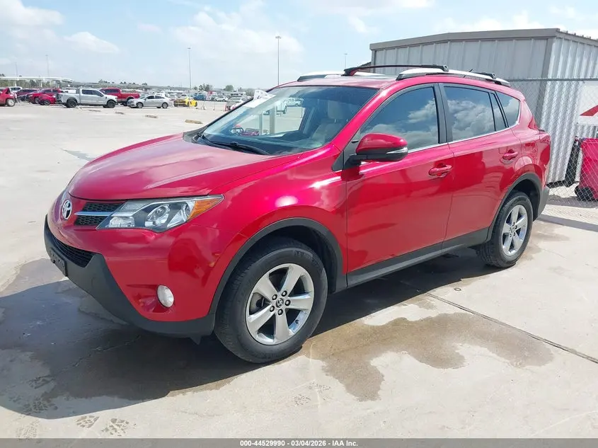 2015 TOYOTA RAV4 XLE