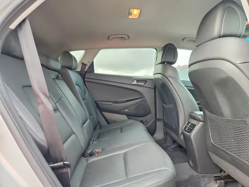 2017 HYUNDAI TUCSON SE PLUS  