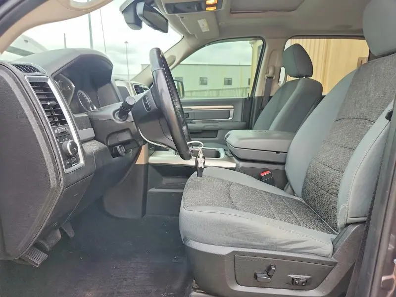 2018 RAM 1500 SLT  