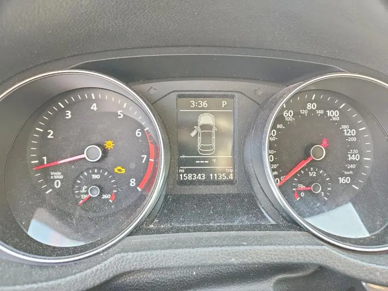 2016 VOLKSWAGEN PASSAT SE  