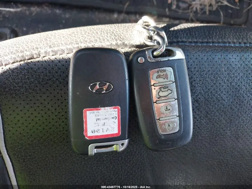 2013 HYUNDAI VELOSTER TURBO W/BLACK