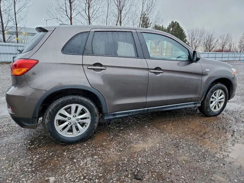 2019 MITSUBISHI RVR SE  