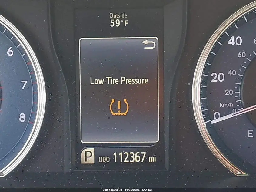 2016 TOYOTA CAMRY LE