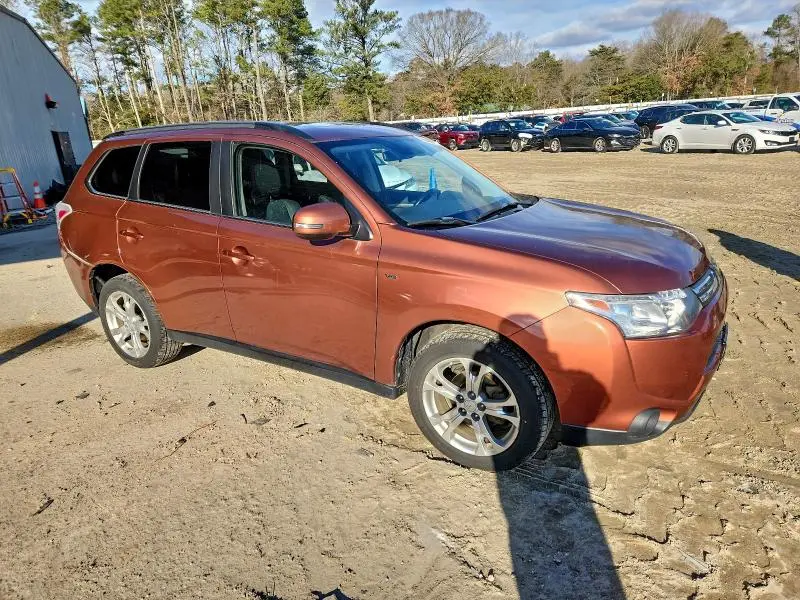 2014 MITSUBISHI OUTLANDER GT  