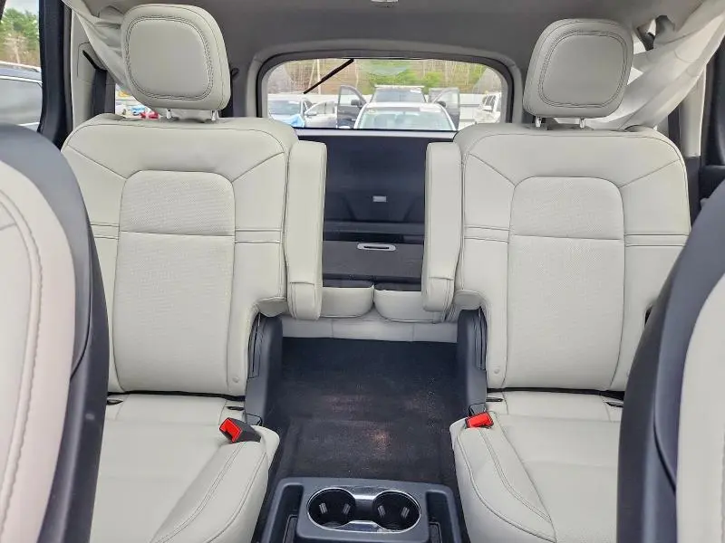 2025 LINCOLN AVIATOR   