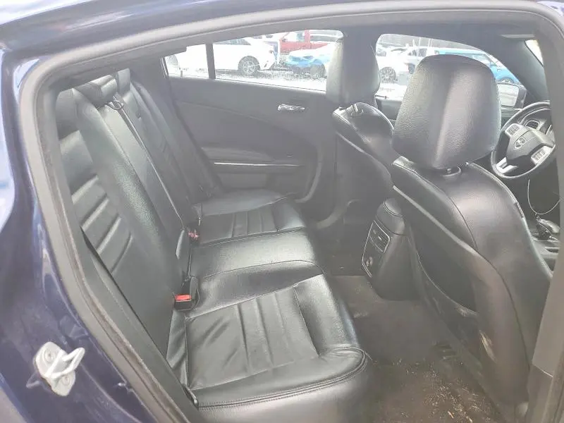 2013 DODGE CHARGER SE  