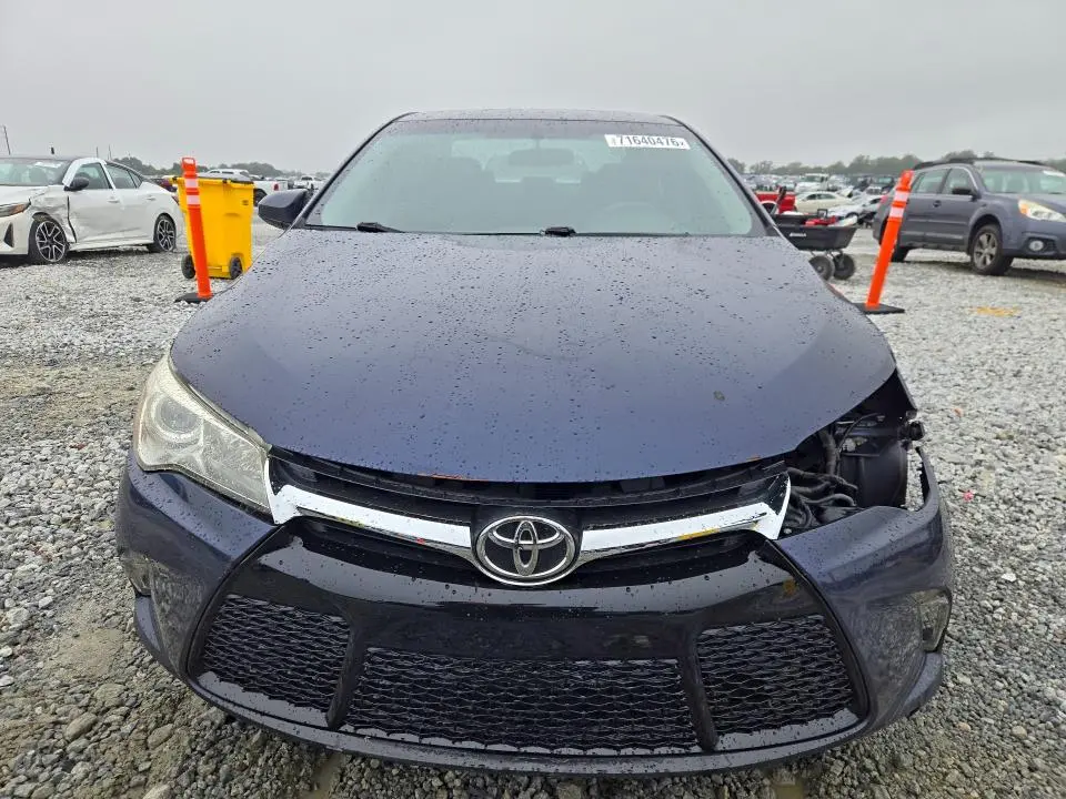 2016 TOYOTA CAMRY LE  