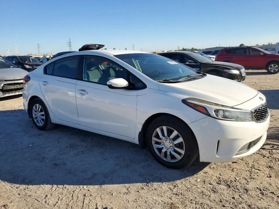 2017 KIA FORTE LX  