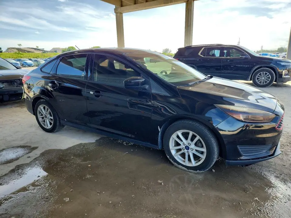 2018 FORD FOCUS SE  