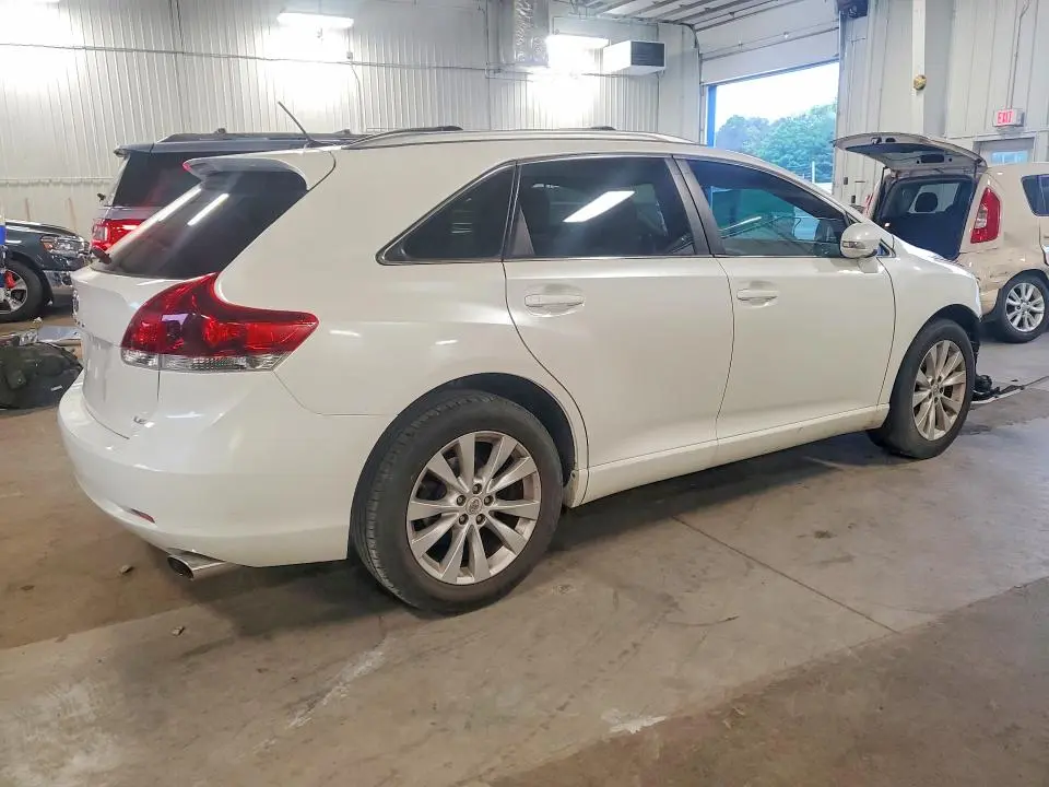 2013 TOYOTA VENZA LE  