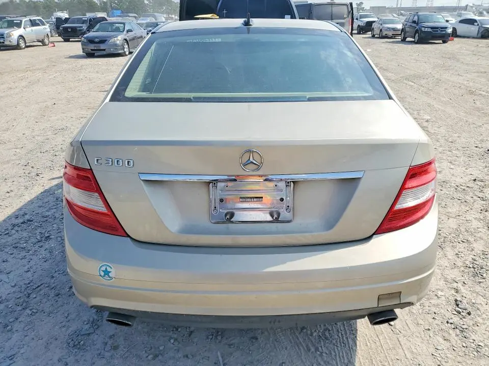 2011 MERCEDES-BENZ C 300  