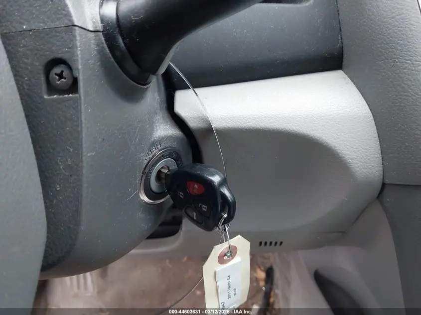 2011 TOYOTA CAMRY LE V6