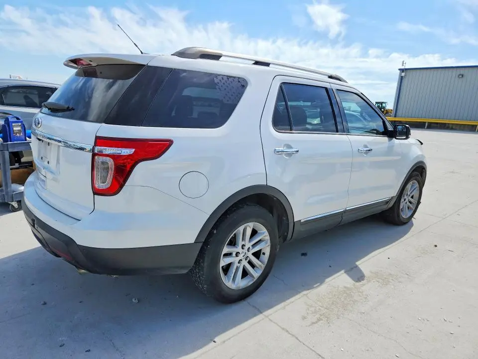 2011 FORD EXPLORER XLT  