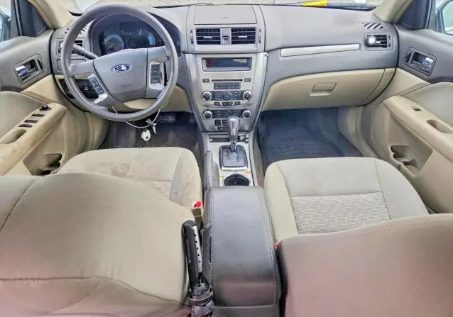 2011 FORD FUSION SE  