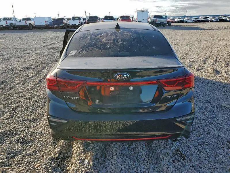 2021 KIA FORTE GT LINE  