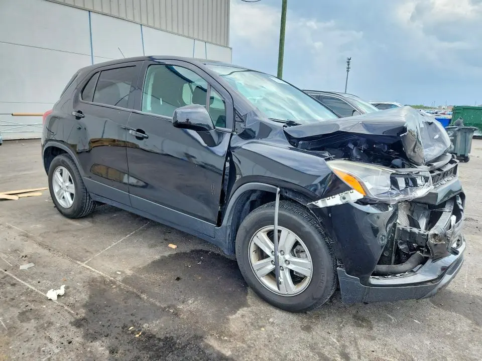 2021 CHEVROLET TRAX LS  