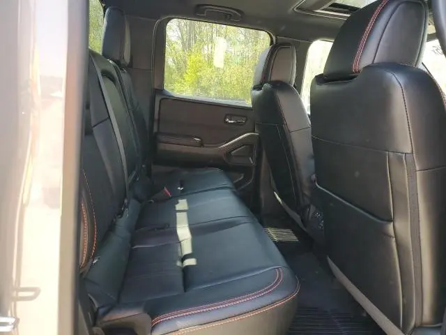2023 NISSAN FRONTIER S  