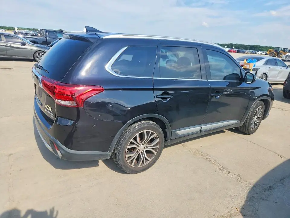 2017 MITSUBISHI OUTLANDER SE  