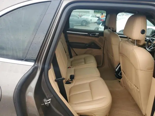 2016 PORSCHE CAYENNE   