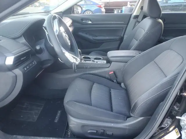 2024 NISSAN ALTIMA SV  