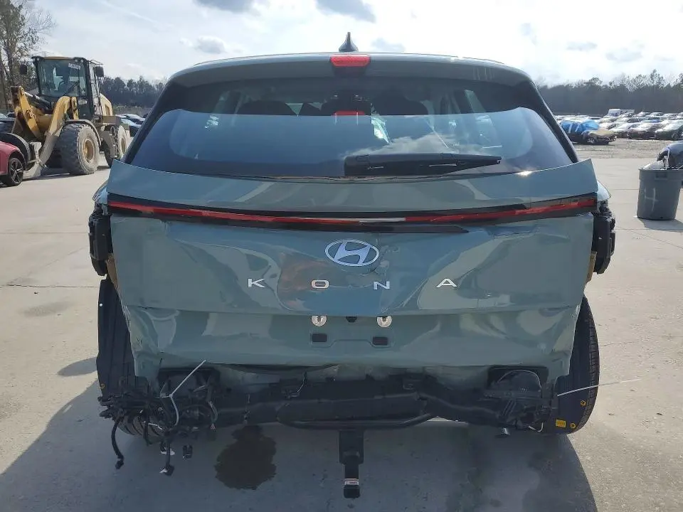 2026 HYUNDAI KONA SE  
