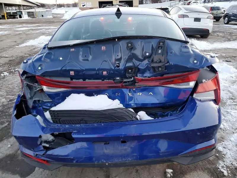 2023 HYUNDAI ELANTRA SEL  