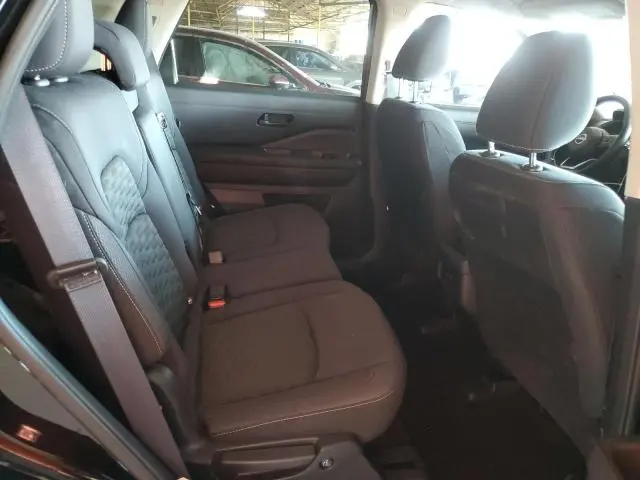 2024 NISSAN PATHFINDER S  