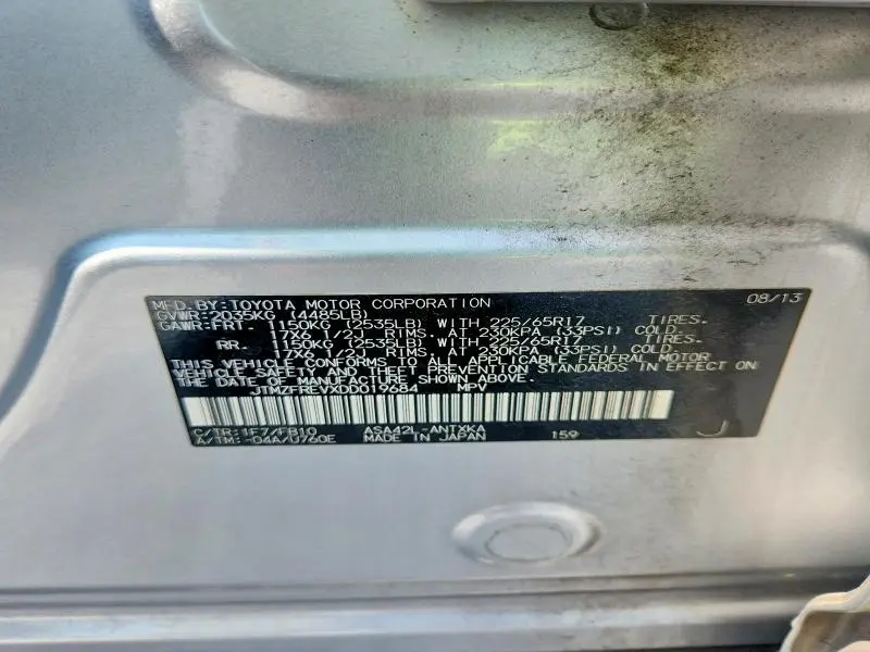 2013 TOYOTA RAV4 LE  