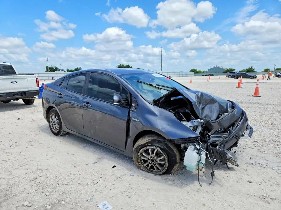 2019 TOYOTA PRIUS LE  