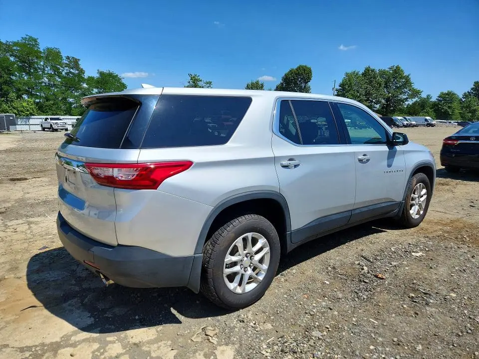 2020 CHEVROLET TRAVERSE LS  